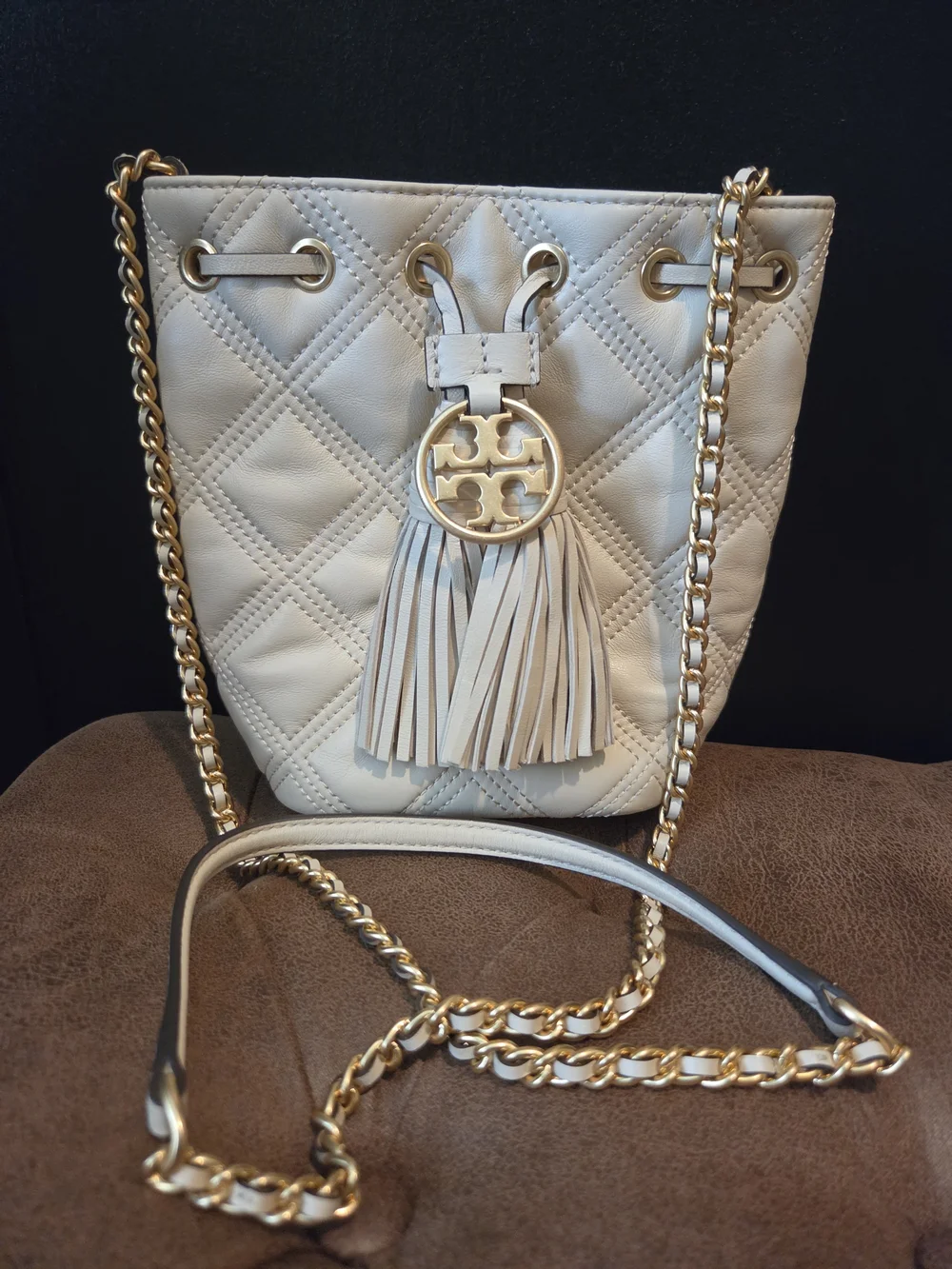 Tory Burch Fleming Soft Mini Bucket Bag in New Cream